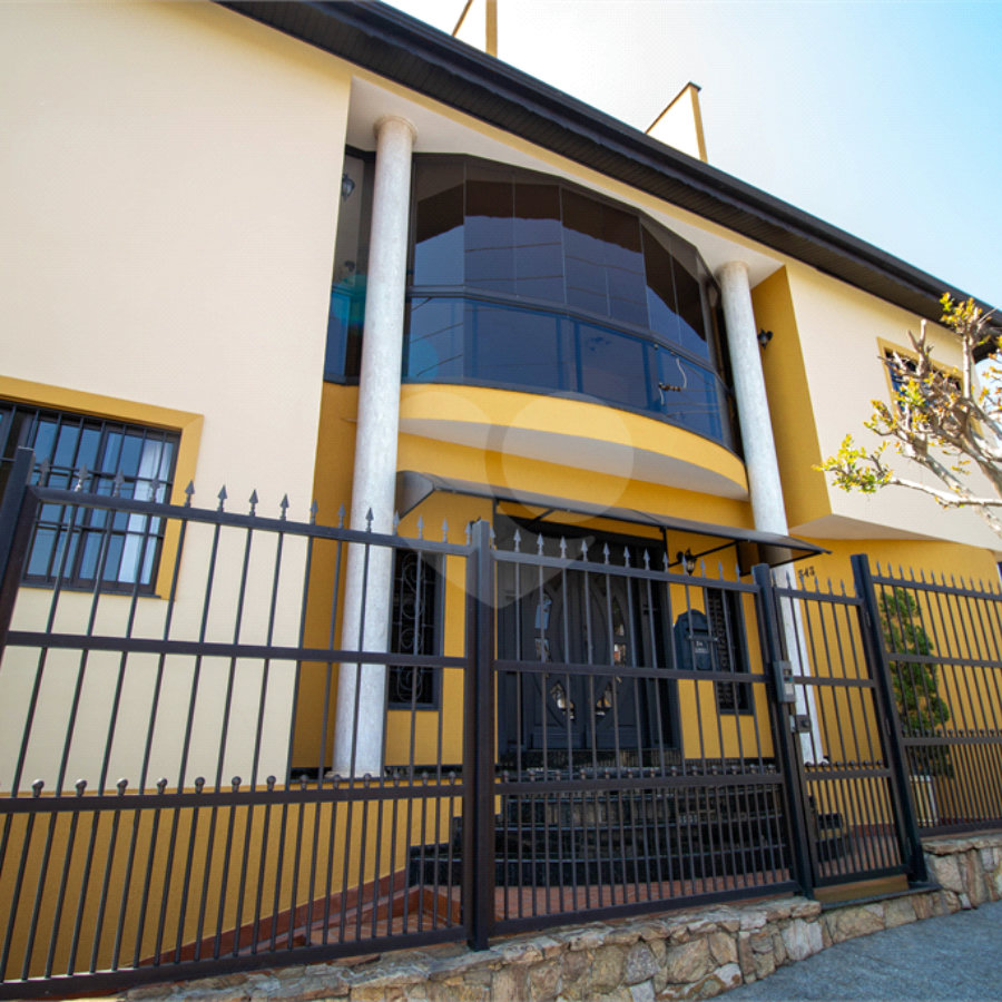Sobrado à venda com 5 quartos, sendo 3 suítes, no Centro, São Roque, SP