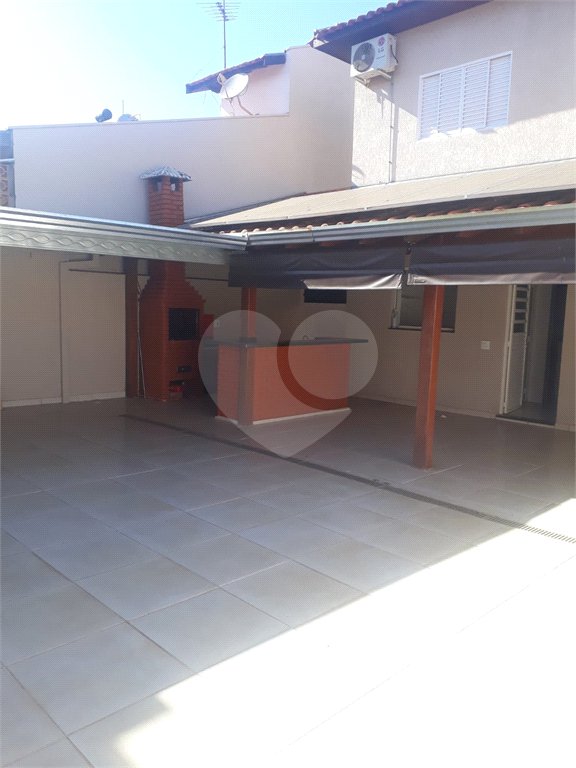 Excelente casa para venda no Parque Fher