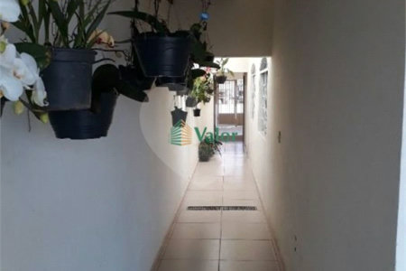 Casa á venda no cidade Aracy