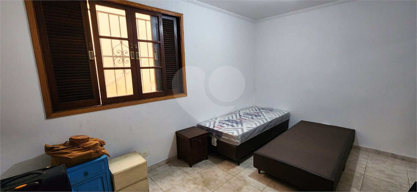 Casa térrea com duas edículas para venda - Saúde, SP.