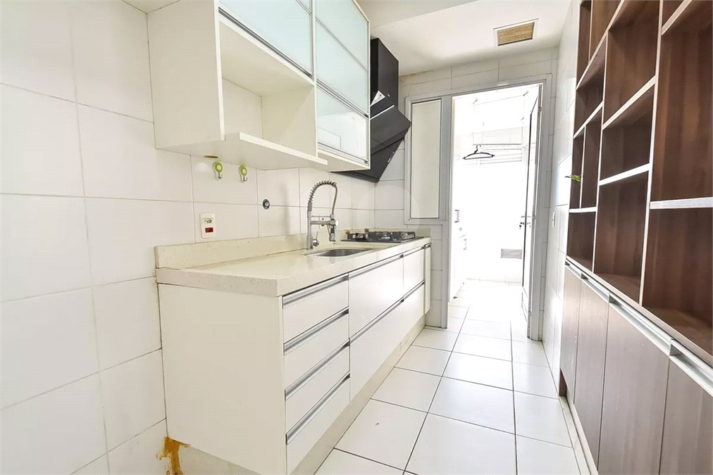 Apartamento para alugar com 100m², 3 quartos e 2 vagas