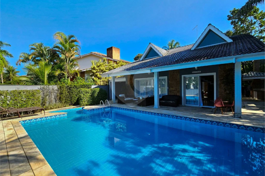 Casa à venda com 4 suítes em Riviera de São Lourenço, Bertioga, SP