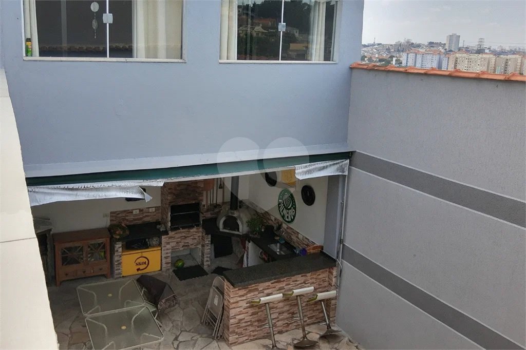 Casa 4 dormitórios, 3 vagas