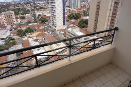 Apartamento com 3 dormitórios sendo 1 suíte.