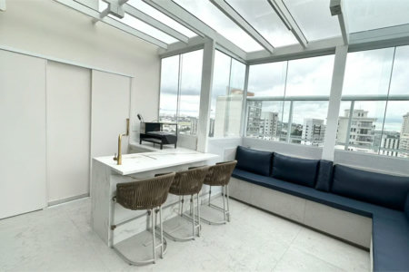 Apartamento de 140 m², 2 dormitórios sendo uma suìte, 3 vagas - Campo Belo/SP.