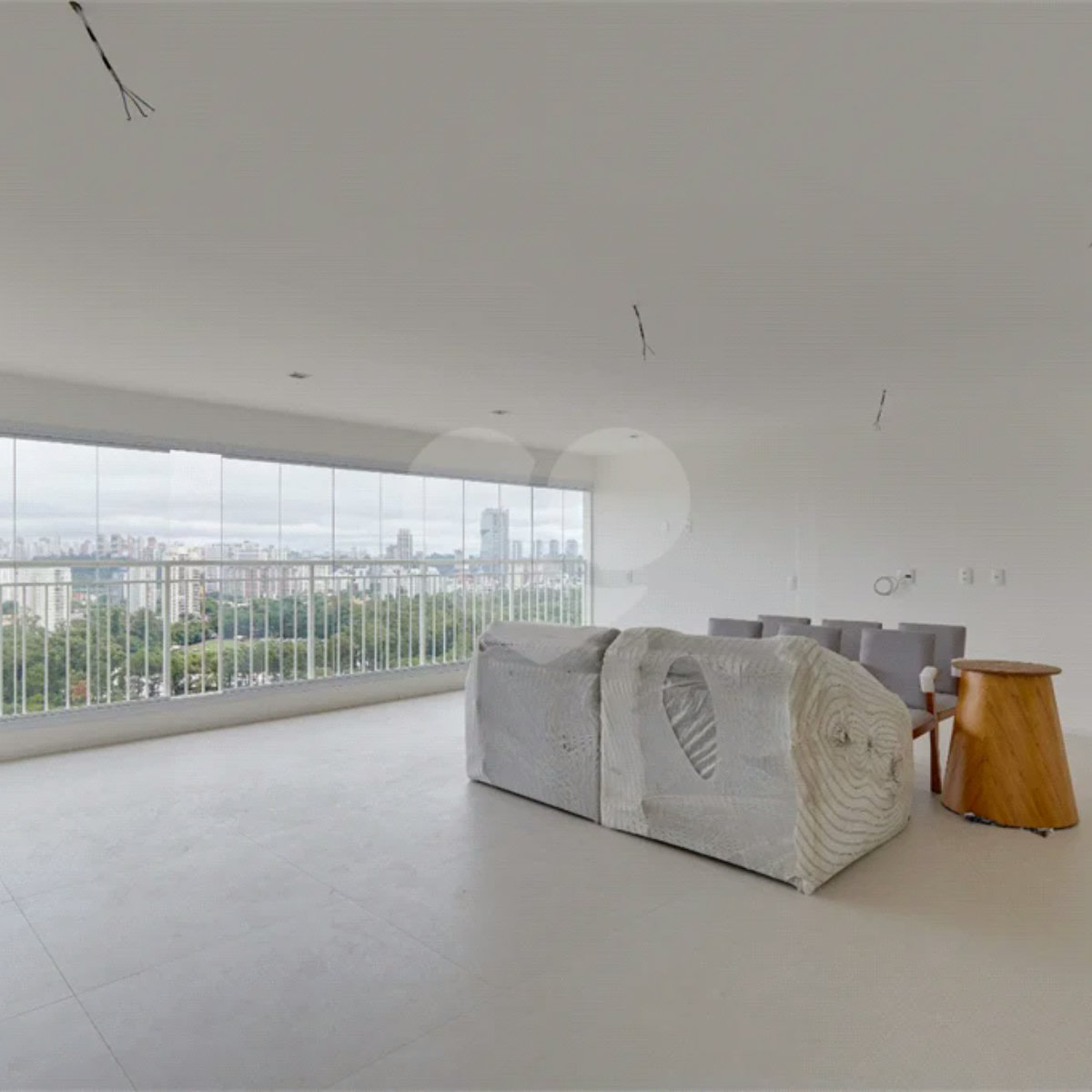 Apartamento à venda com 2 suítes em Santo Amaro, São Paulo, SP