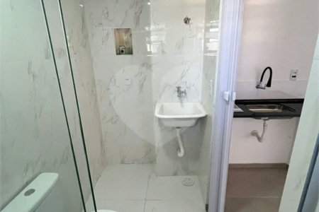 Sobre kitnet com 20 m² para alugar na Mooca