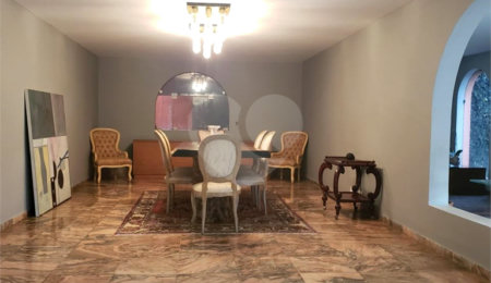Casa à venda com 6 quartos, sendo 4 suítes,  em Vila Sônia, São Paulo, SP
