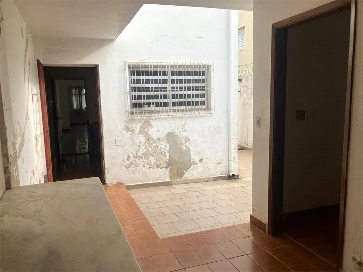SOBRADO 3 QUARTOS 5 VAGAS DE GARAGEM PARADA INGLESA - ZN