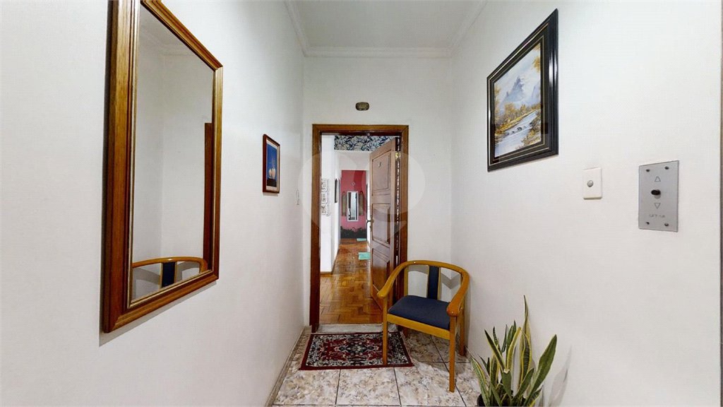 Apartemento com dois dormitórios na Bela Vista.