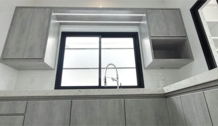 Casa à venda com 3 quartos, sendo 1 suíte, no condomínio Residencial Fazenda das Areias, São João da Boa Vista - SP