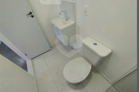 Apartamento de 33m2 localizado na Saúde