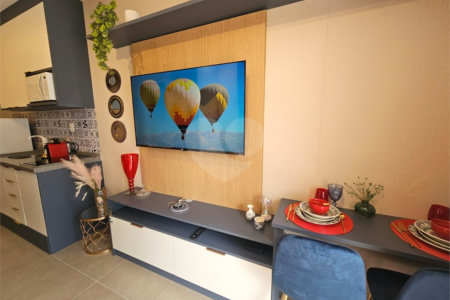 Apartamento Mobiliado a Venda no Campo Belo