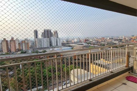 Condominio Clube apto 02 dormitórios(reversível para 03, sendo 01 suíte com 1 vaga.