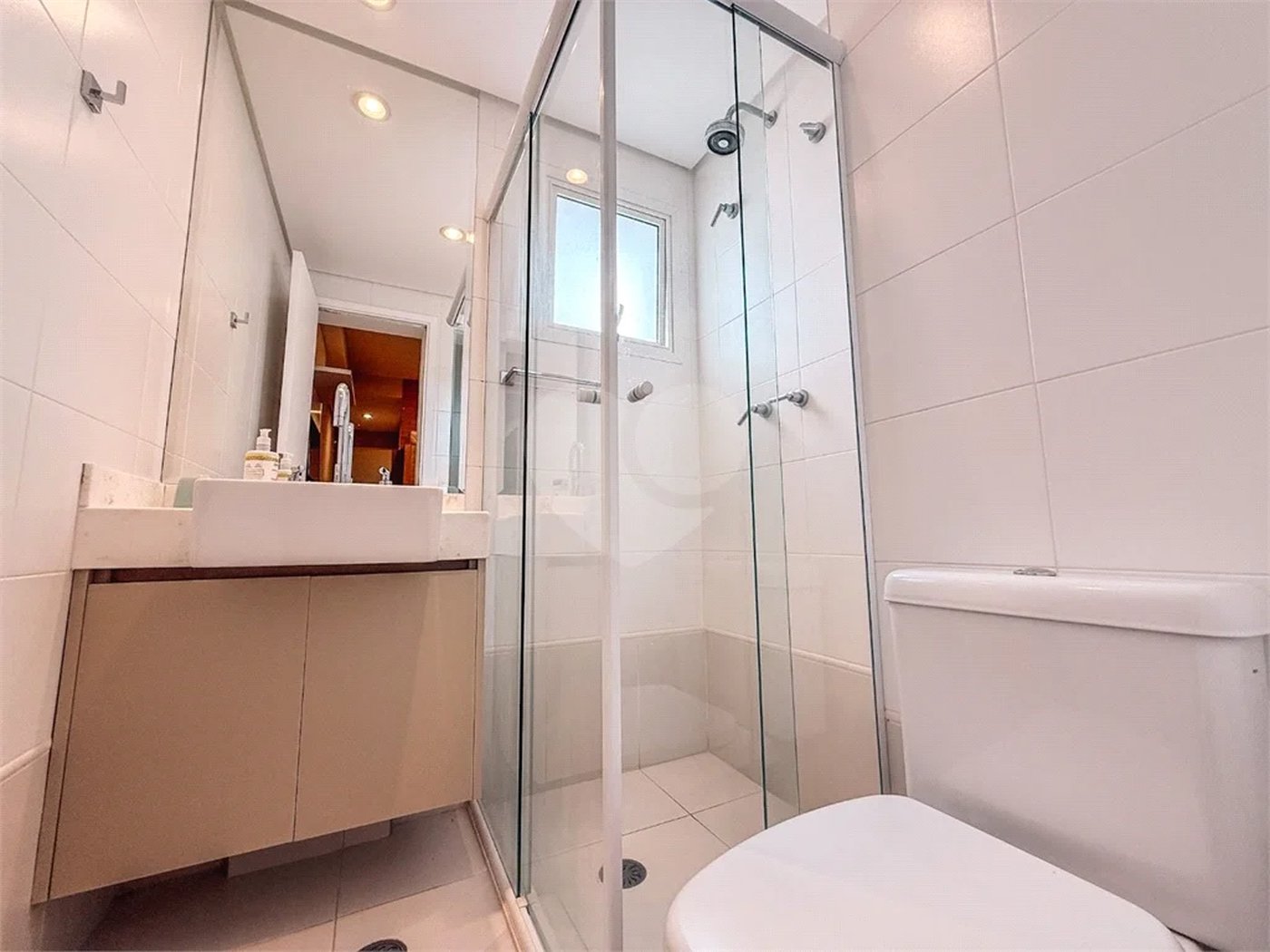 Apartamento à venda com 3 suítes em Riviera de São Lourenço, Bertioga, SP