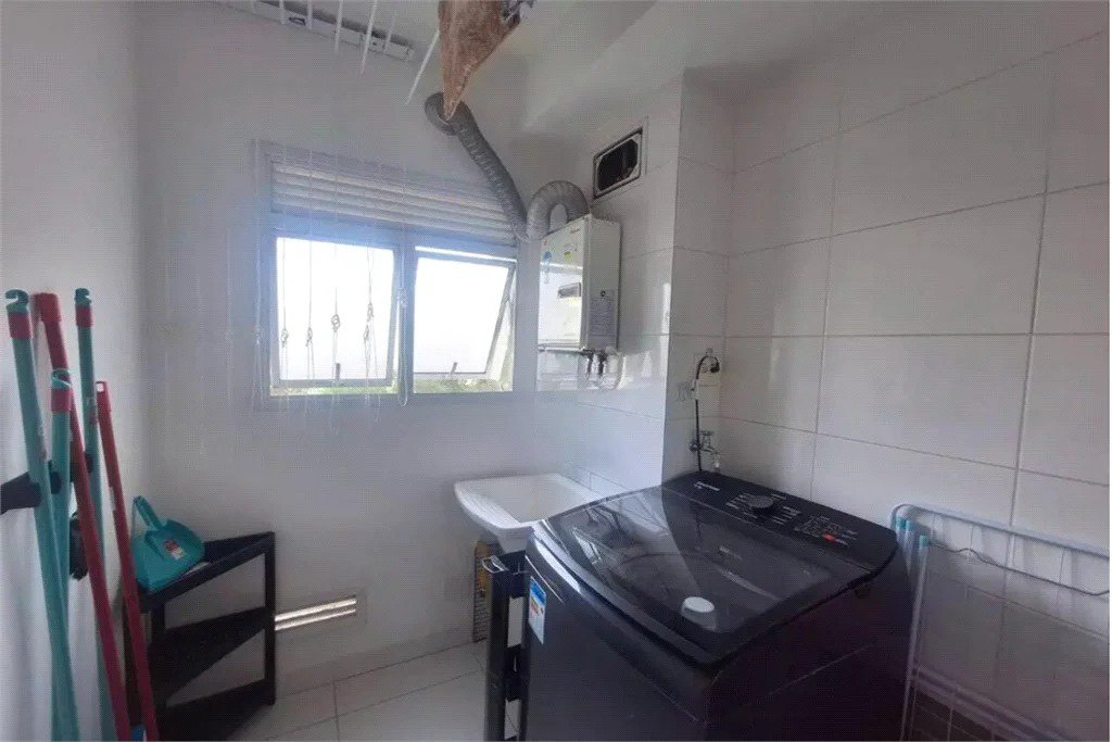 Apartamento à venda com 3 quartos, sendo 1 suíte, em Parque Reboucas, São Paulo, SP