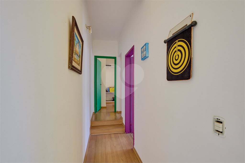Casa à venda com 5 quartos, sendo 3 suítes, no condomínio Triplex, São Paulo - SP