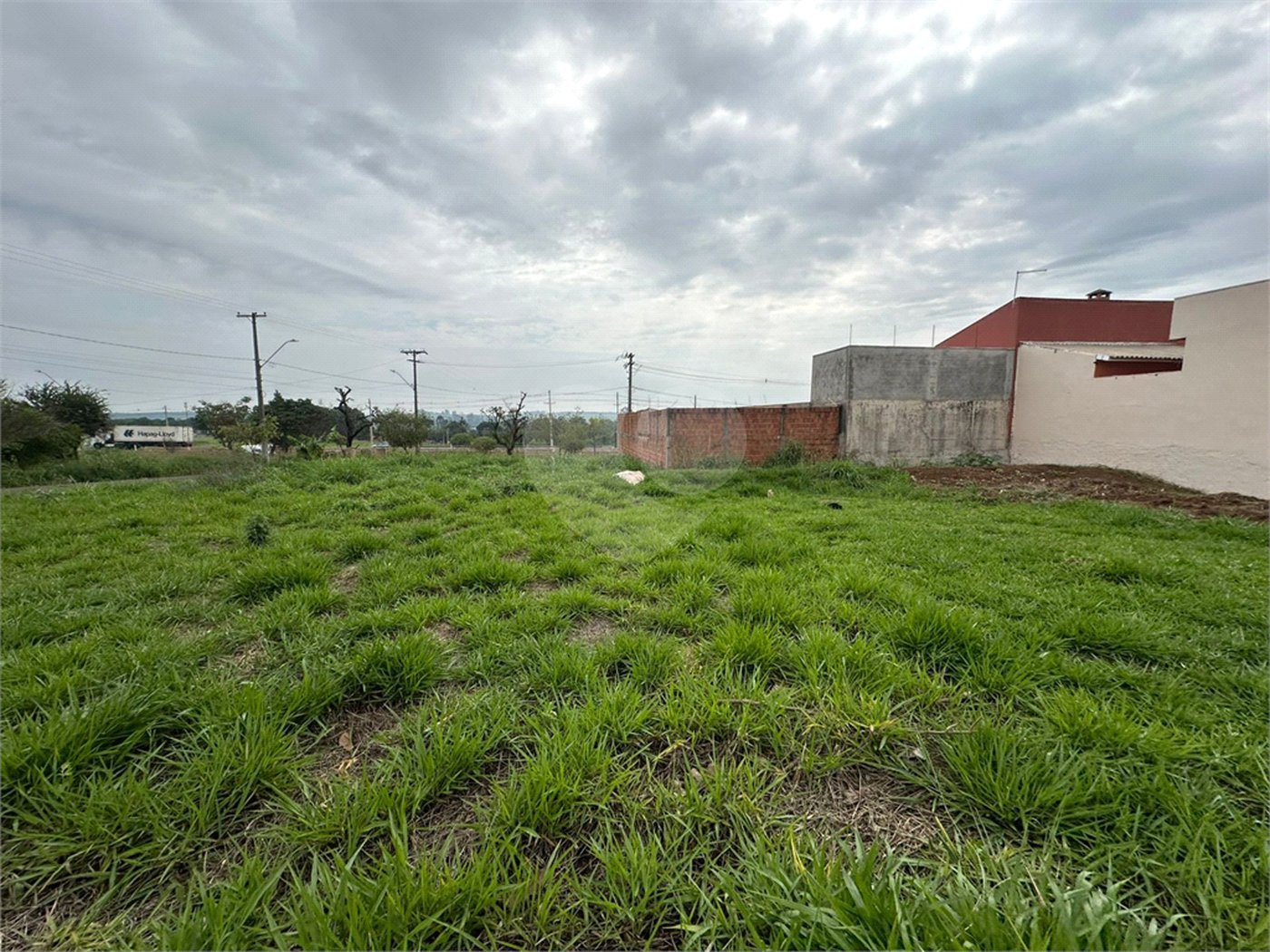 Terreno á venda, com 197m2, no Bairro Parque Primavera em São Carlos.