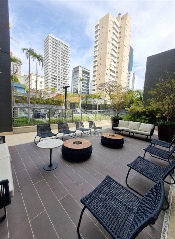 Apto Gardem à venda com 162m², 3 quartos e 2 vagas,a 600 metros do Metrô Santa Cruz. Aceita e estuda Permuta.