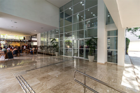 Sala comercial em localização estratégica