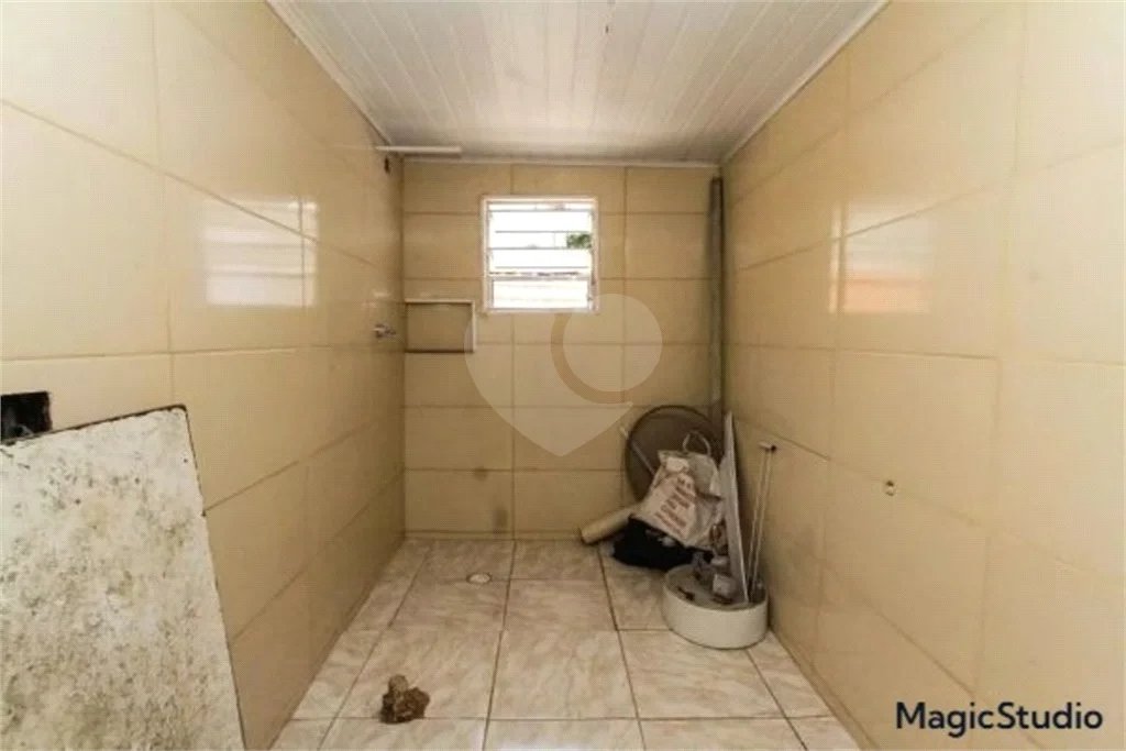 Casa com 154m², 2 dormitórios, 1 vaga, à venda na Vila Ema.