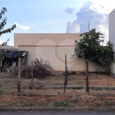Terreno com 125 m² .