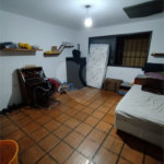 Casa à venda na Vila Mariana de 300 metros quadrados, com 3 dormitórios, 1 suíte e 2 vagas.