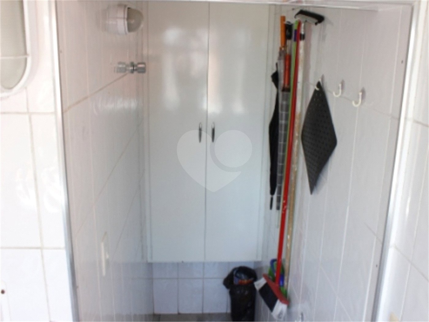 Apartamento 03 Dorm 02 Banheiros 01 Vaga na Saúde para Venda.
