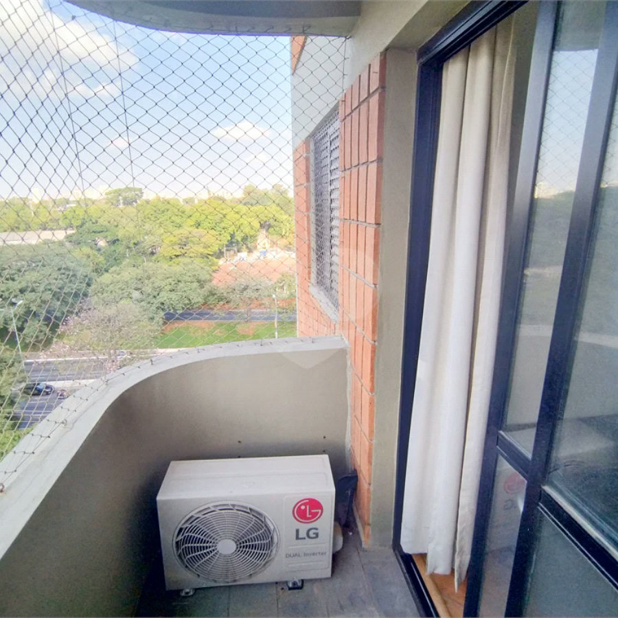 Apartamento mobiliado em Moema, - 1 quarto, sala e cozinha - 1 vaga