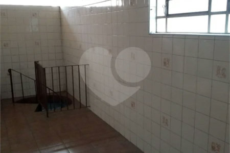 Imóvel Comercial com 6 Quartos e 2 banheiros à Venda, 445 m²