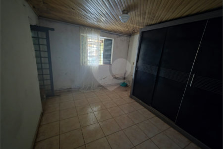 Casa para reforma terreno de 300 m²