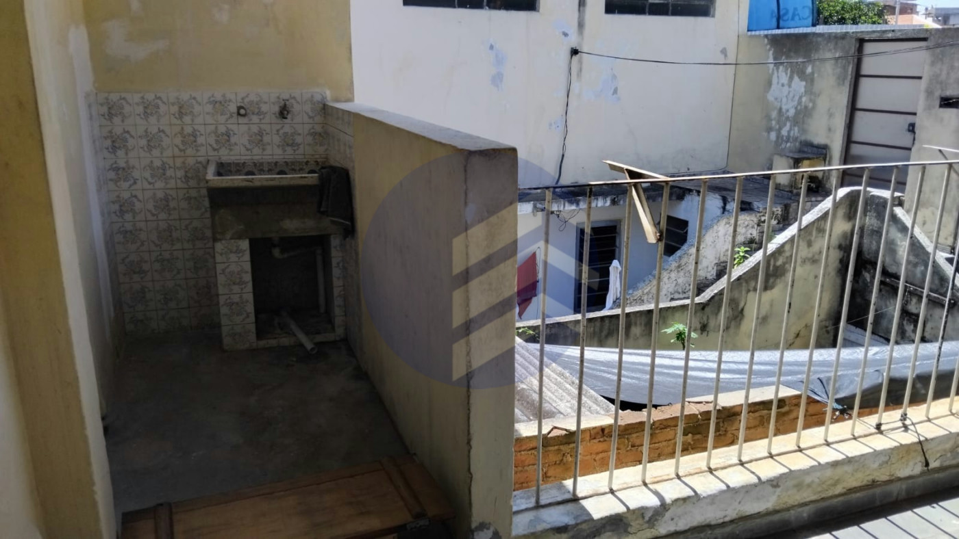 Casa à venda com 8 quartos em Vila Dalva, São Paulo - SP