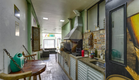 Casa à venda com 5 quartos, sendo 3 suítes, em Santo Amaro, São Paulo, SP