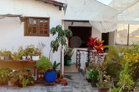 Sobrado 5 quartos.