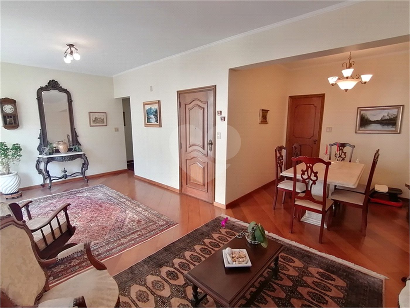APARTAMENTO COBERTURA Á VENDA COM 200m2 ÍCONE NA BELA VISTA