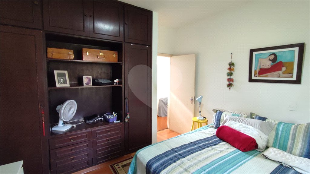 Casa à Venda de 3 dormitórios em São Carlos, no bairro Parque Santa Marta