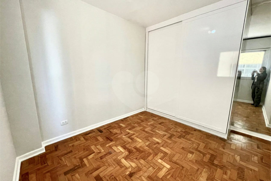 Apartamento no Jardins a passos da Oscar Freire