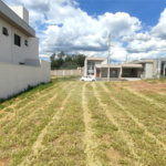 Lote à Venda em São Carlos, no Condomínio Villeneuve I