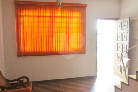 Sobrado de Vila na Chácara Inglesa/Saúde - 2 quartos/ 2 Vagas