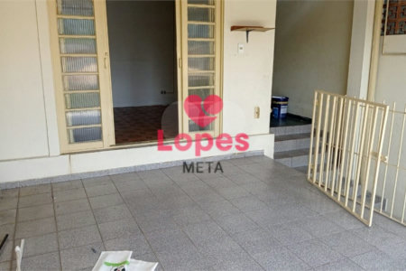 CASA A VENDA NO BAIRRO JARDIM SATÉLITE COM 4 DORMITORIOS, 1 SUITE, 1 VAGA, 125M², SJC