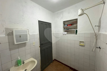 Oportunidade Casa Terrea e Ampla com 173 m² e Quintal e Área Gourmet JARDIM ARICANDUVA