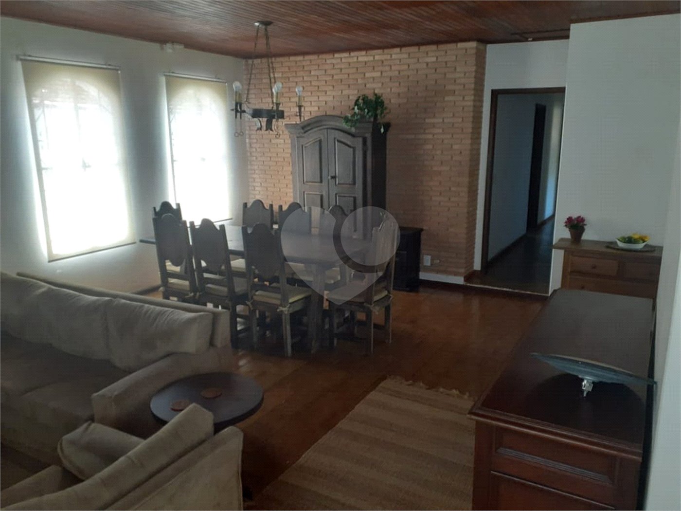 Casa Térrea com 3 quartos sendo 1 suíte. 1.400m² A/T. Jardim Floresta, Atibaia, SP