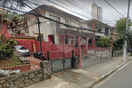 Casa com 290m² 3 quartos para venda na Aclimação!