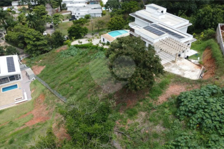 Terreno à venda no condomínio Jardim Primavera, Louveira - SP