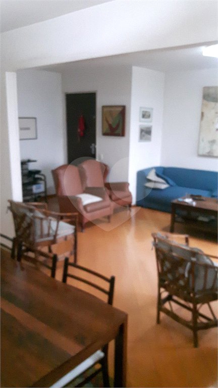 Apartamento de 2 quartos à venda perto do Metrô Paraíso! Excelente localização!