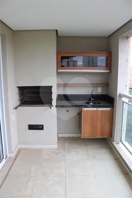 Apartamento de 3 Suítes com Vista Definitiva e Sol da Manhã no Condomínio Club House - Parque do Prado