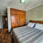 Sobrado à venda com 166 m², 3 dormitórios, 3 vagas cobertas, terraço com vista livre e 16 placas solares! Próximo à USP.