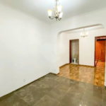Sobrado com 400m² , 3 dormitórios , sendo 2 suítes , 3 vagas , à venda no centro de Santo André.