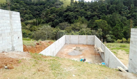 Terreno à venda no Centro, Bom Jesus dos Perdões, SP