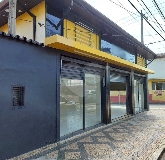 Salão Comercial para Locação | Esquina no Centro de Salto/SP
